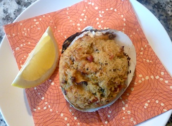 https://www.superseafoodrecipes.com/image-files/stuffed-clams-2.jpg